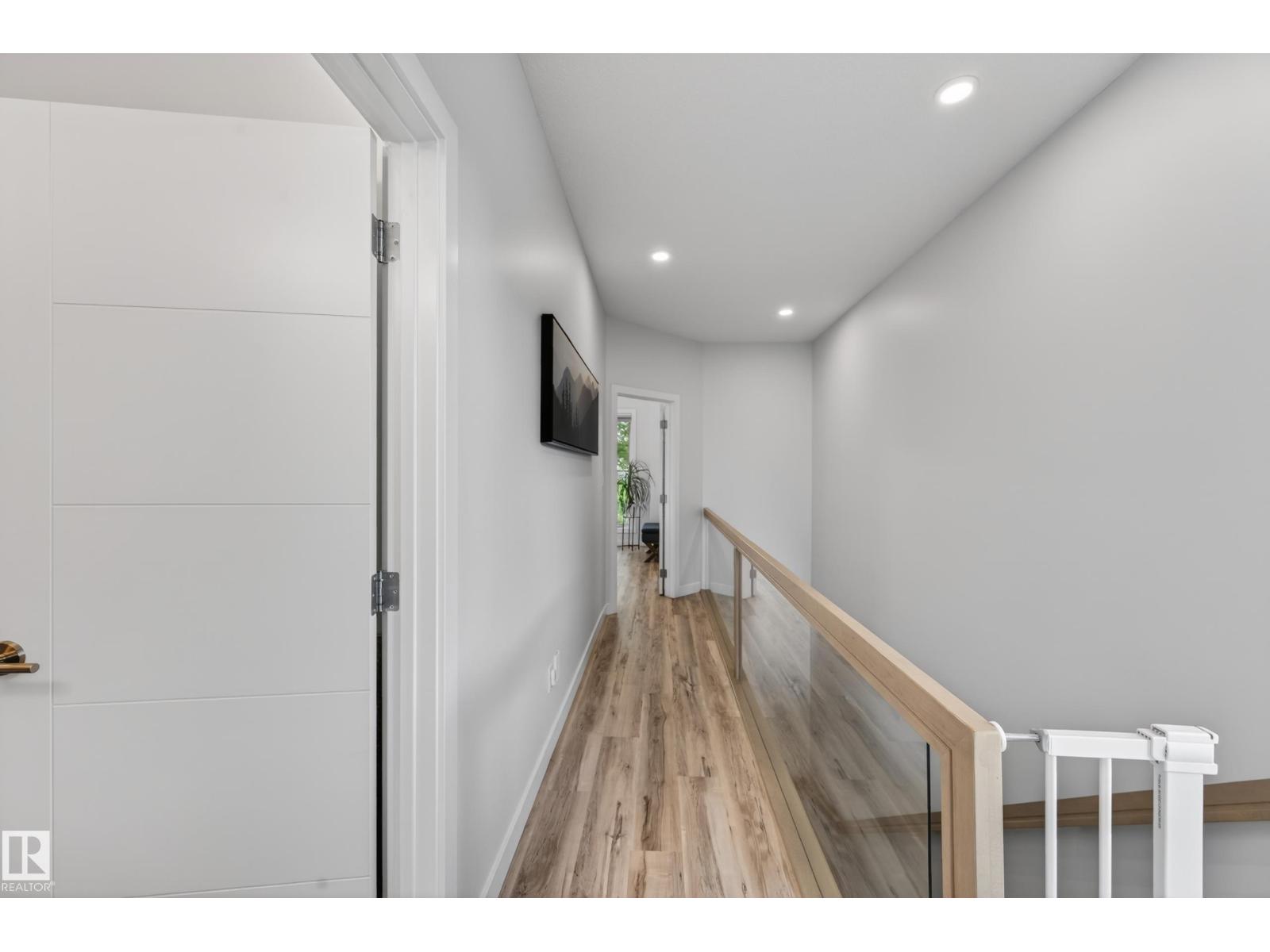 9108 64 AV NW - 25