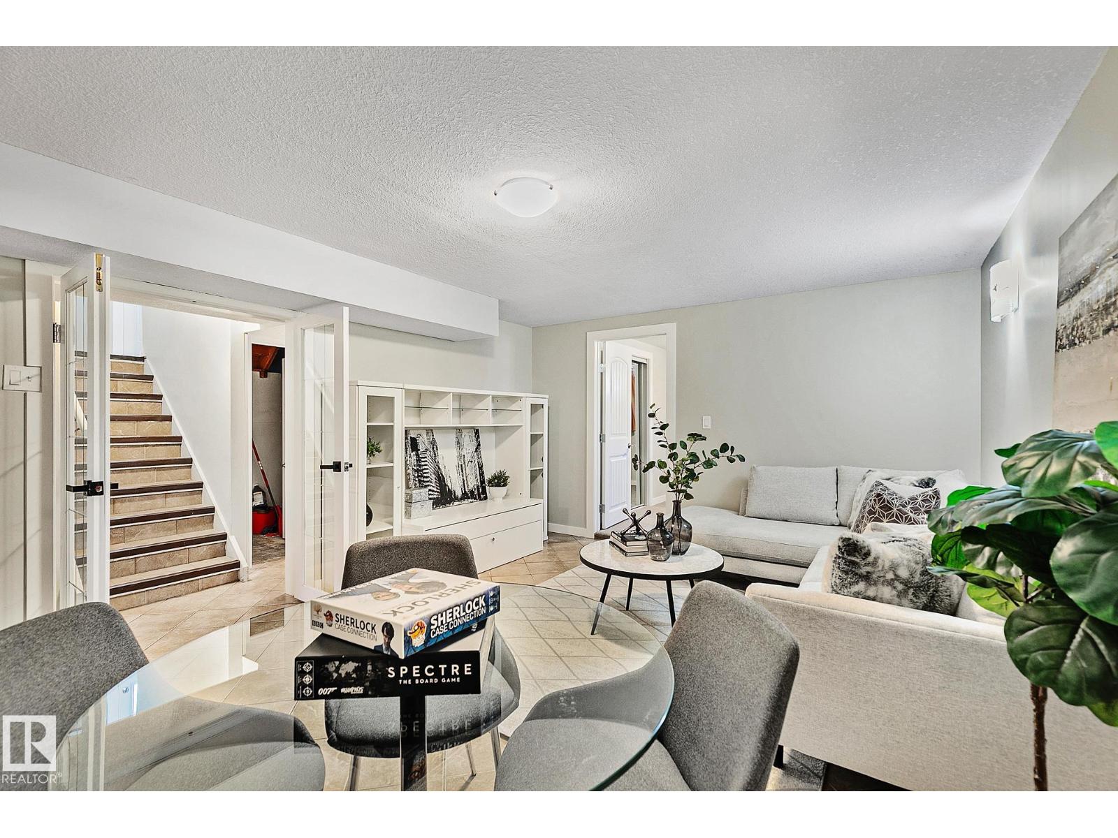 11334 52 ST NW - 22