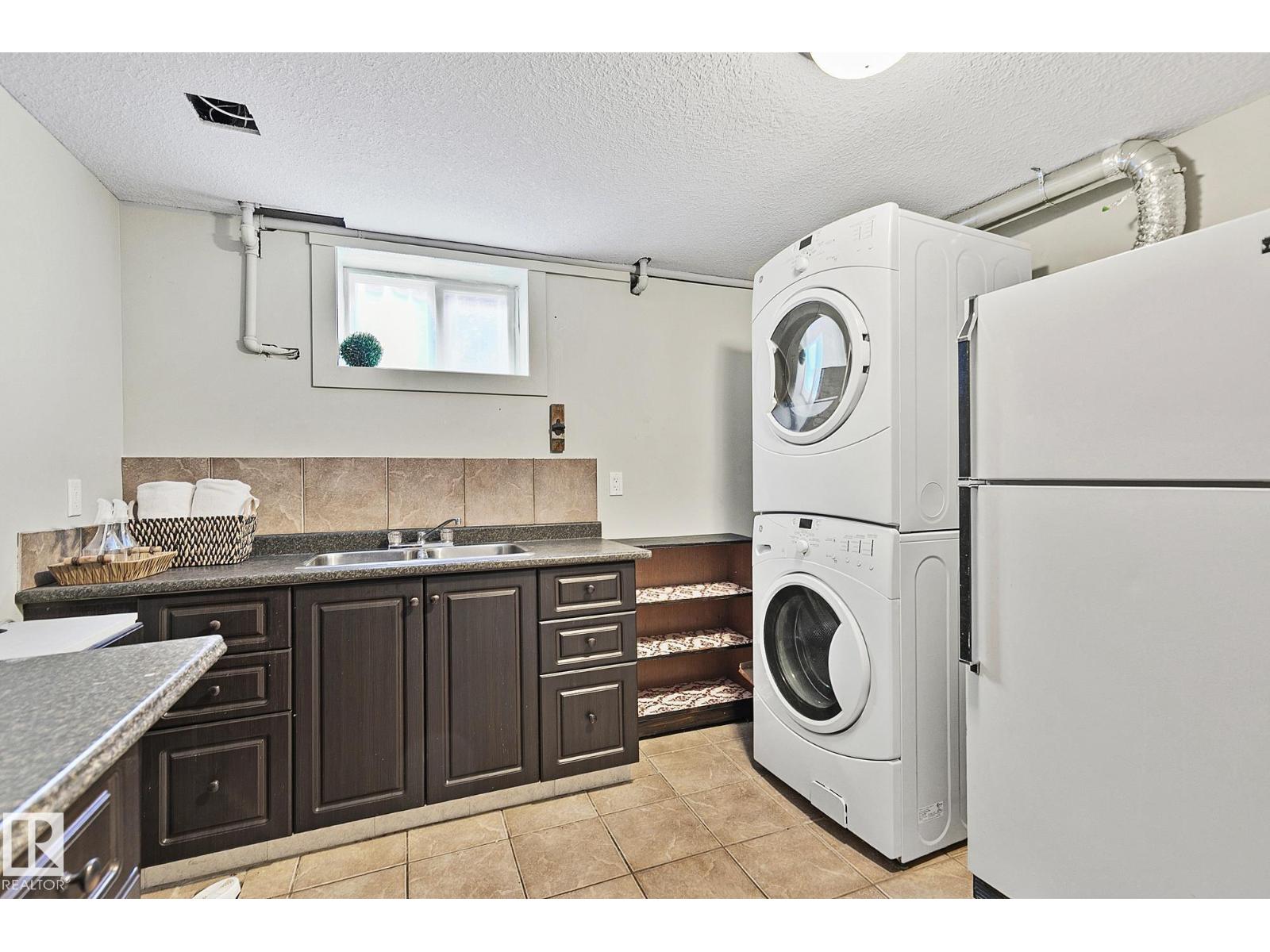 11334 52 ST NW - 31