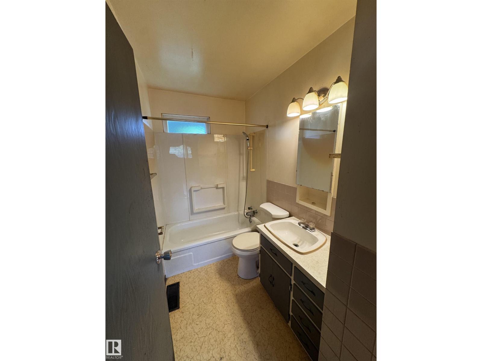 #499 22559 WYE RD — photo 39