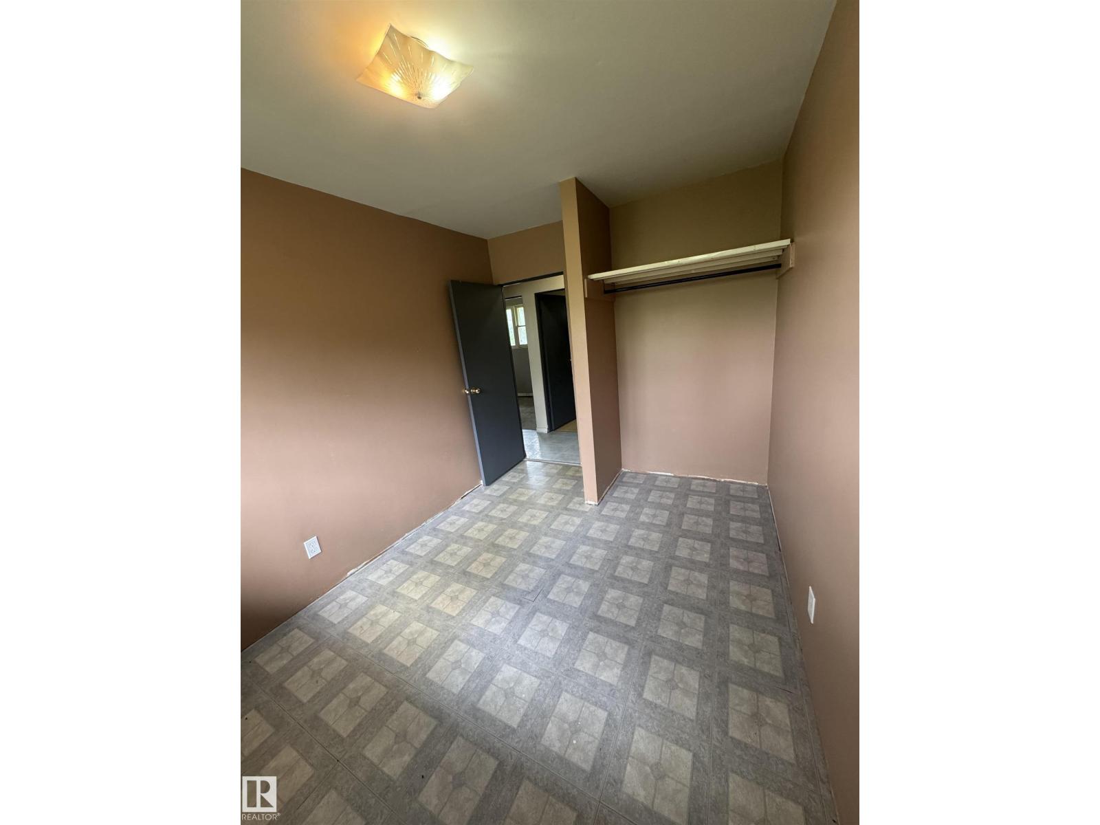 #499 22559 WYE RD — photo 43