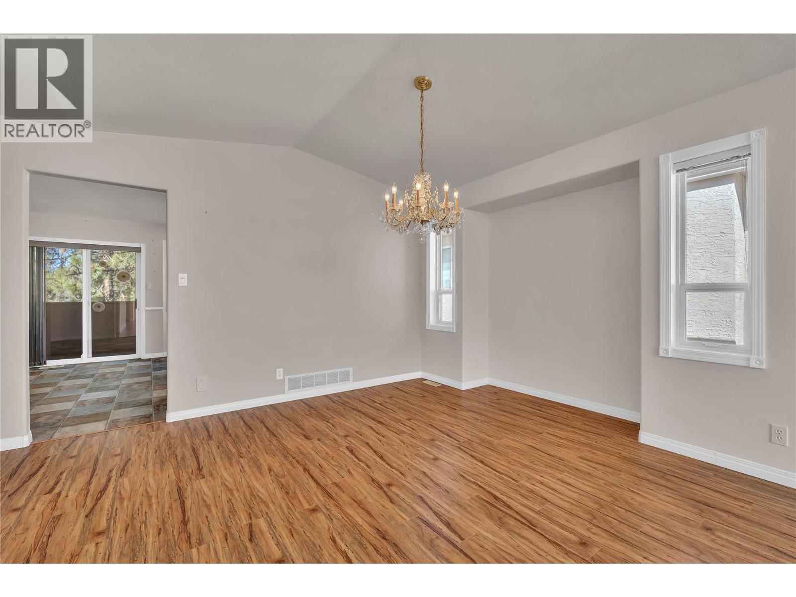 #139 1634 Carmi Avenue - 6