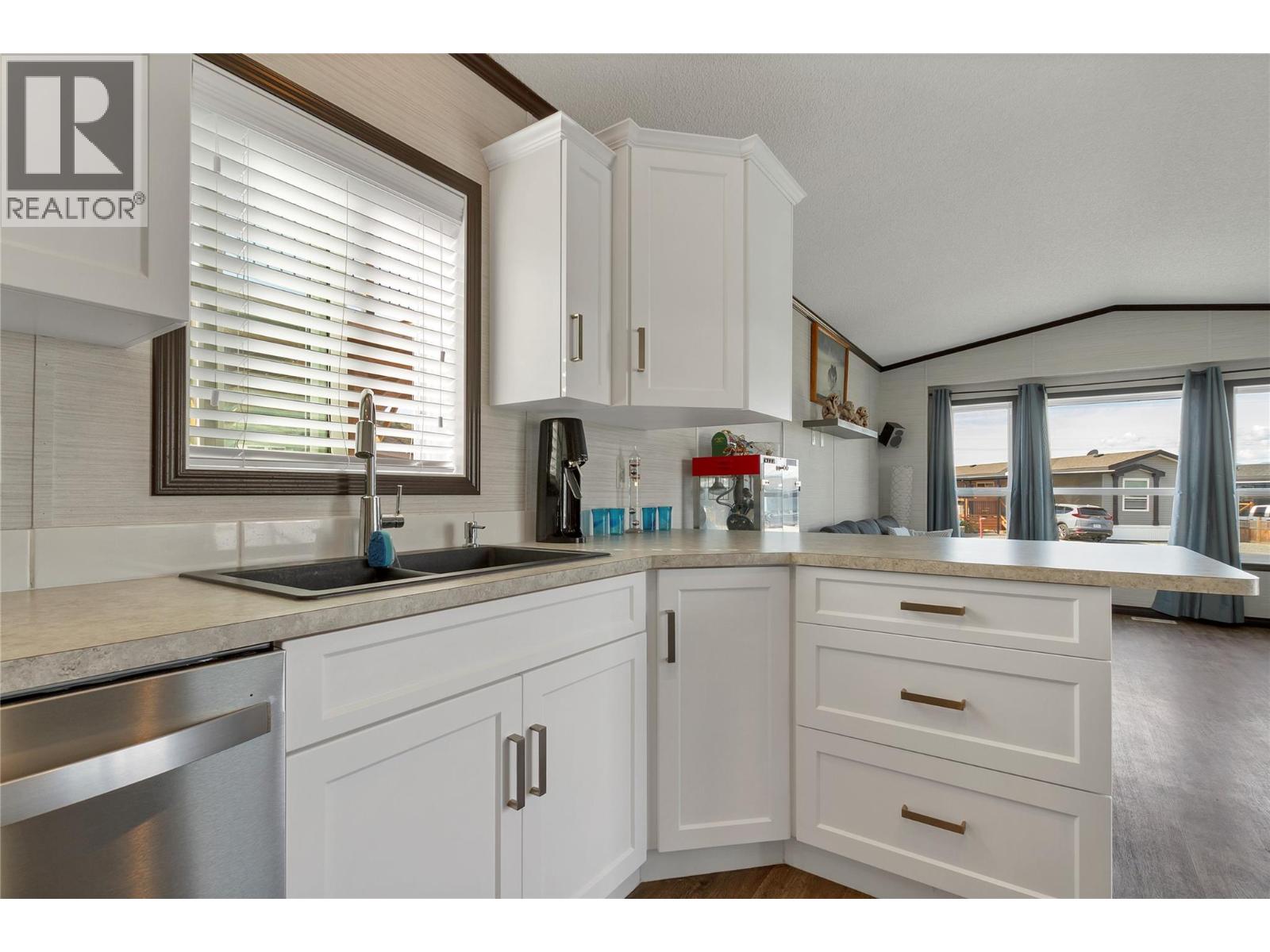 9 65 Antoine Road, Vernon