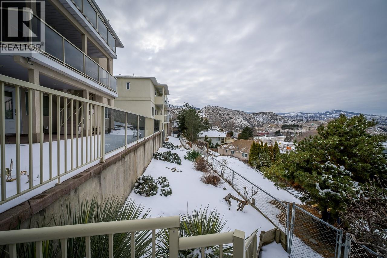 #6 1651 VALLEYVIEW Drive - 44
