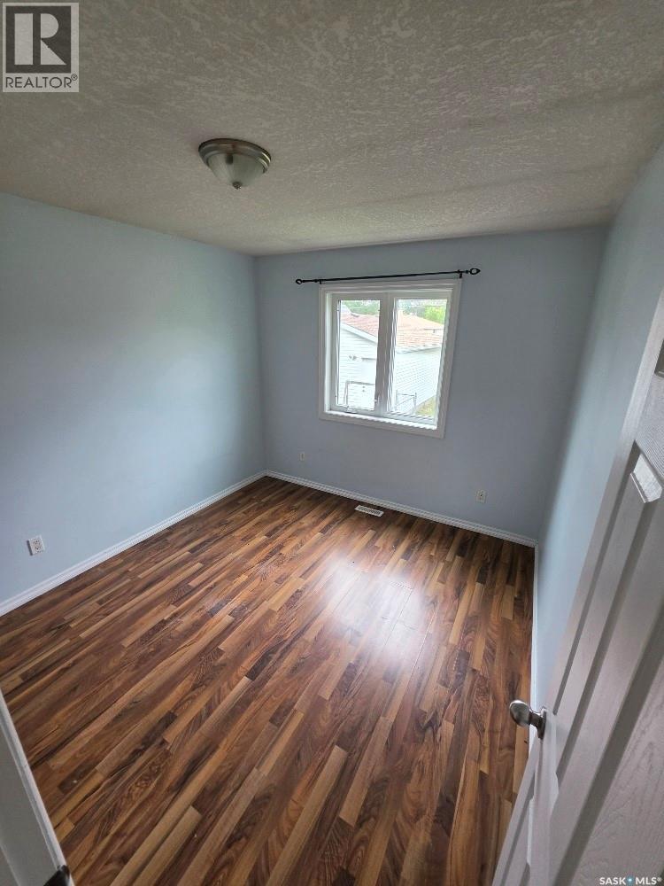 706 Rae STREET — photo 10