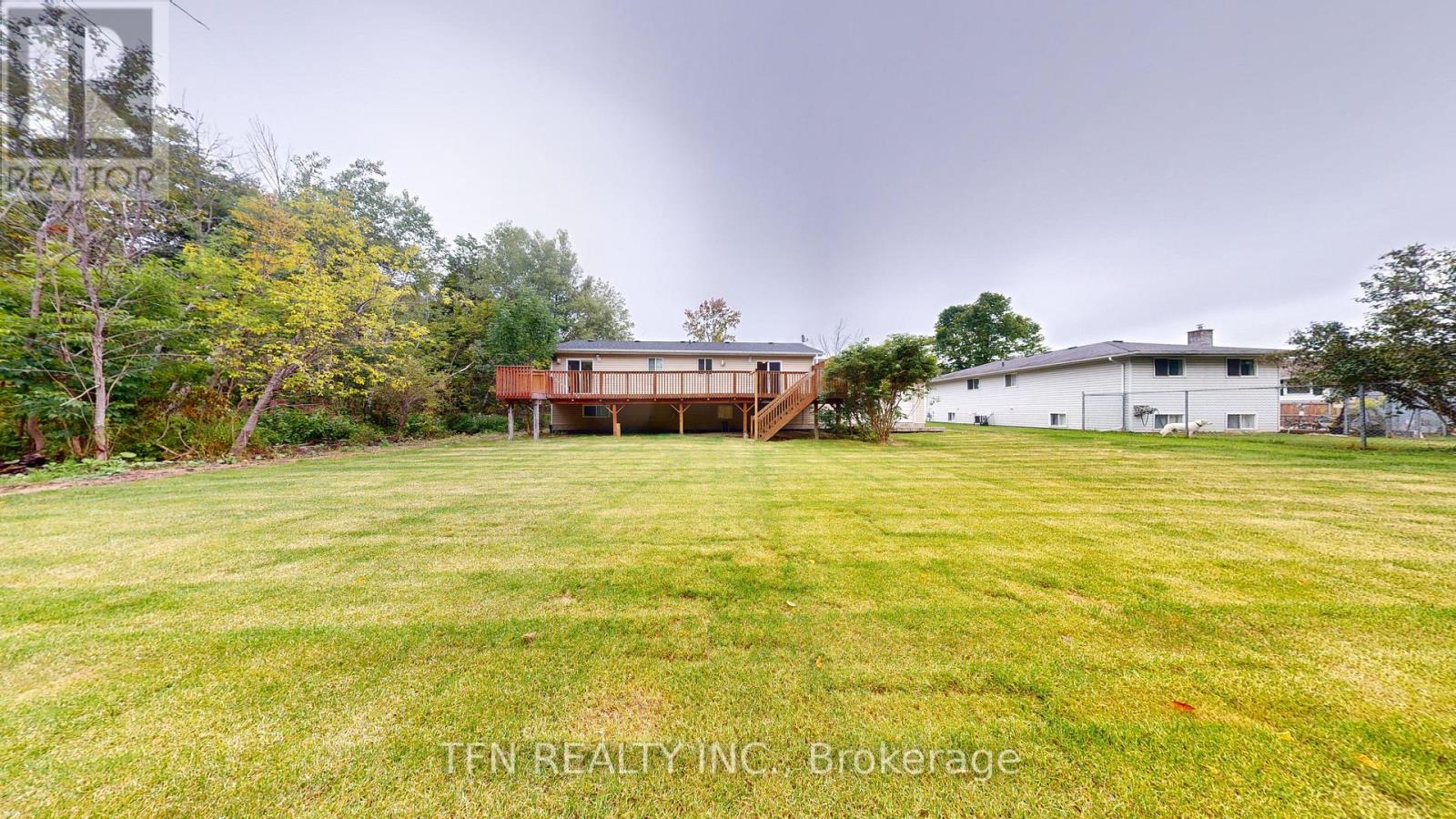 1048 GILMORE AVENUE - 25