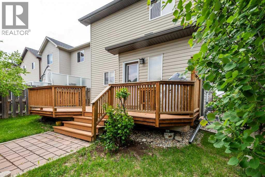 Huge back deck
