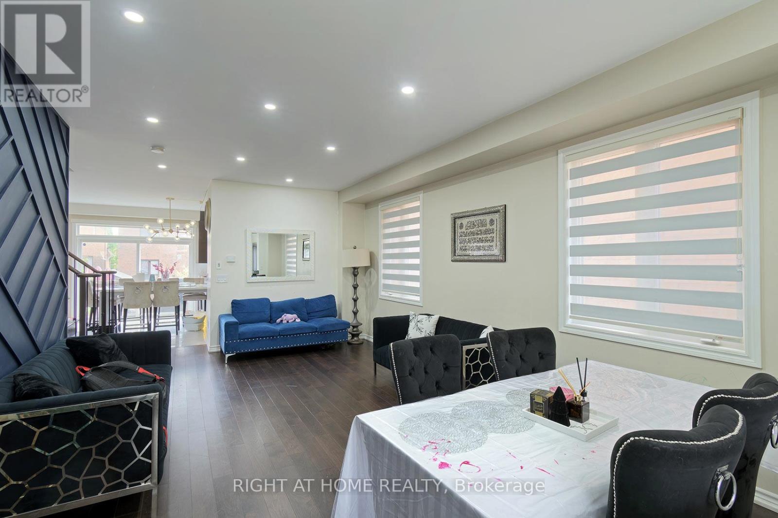 247 ROWE TERRACE - 14