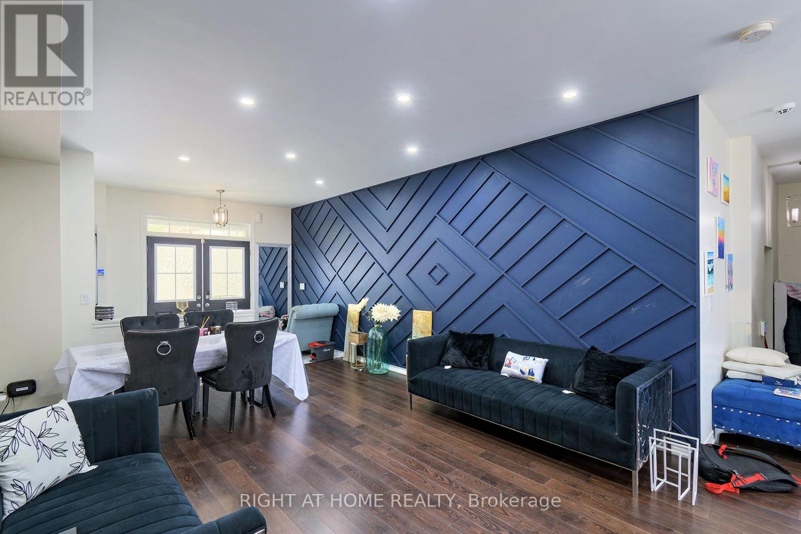 247 ROWE TERRACE - 15