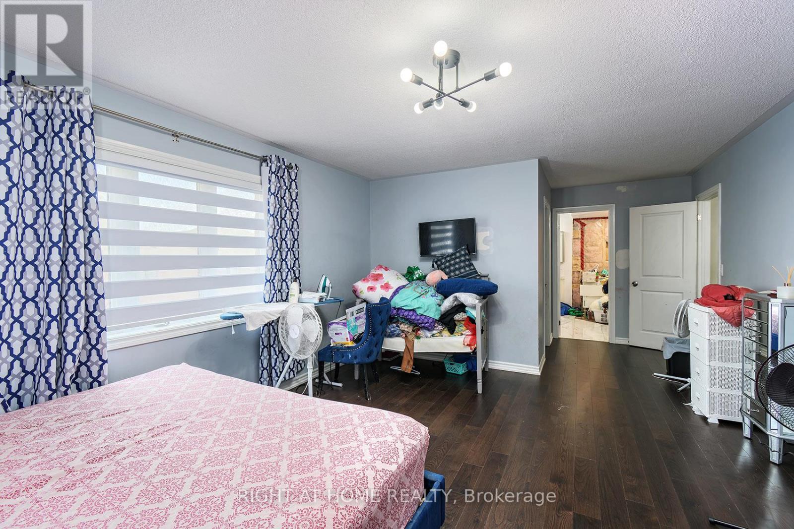 247 ROWE TERRACE - 19