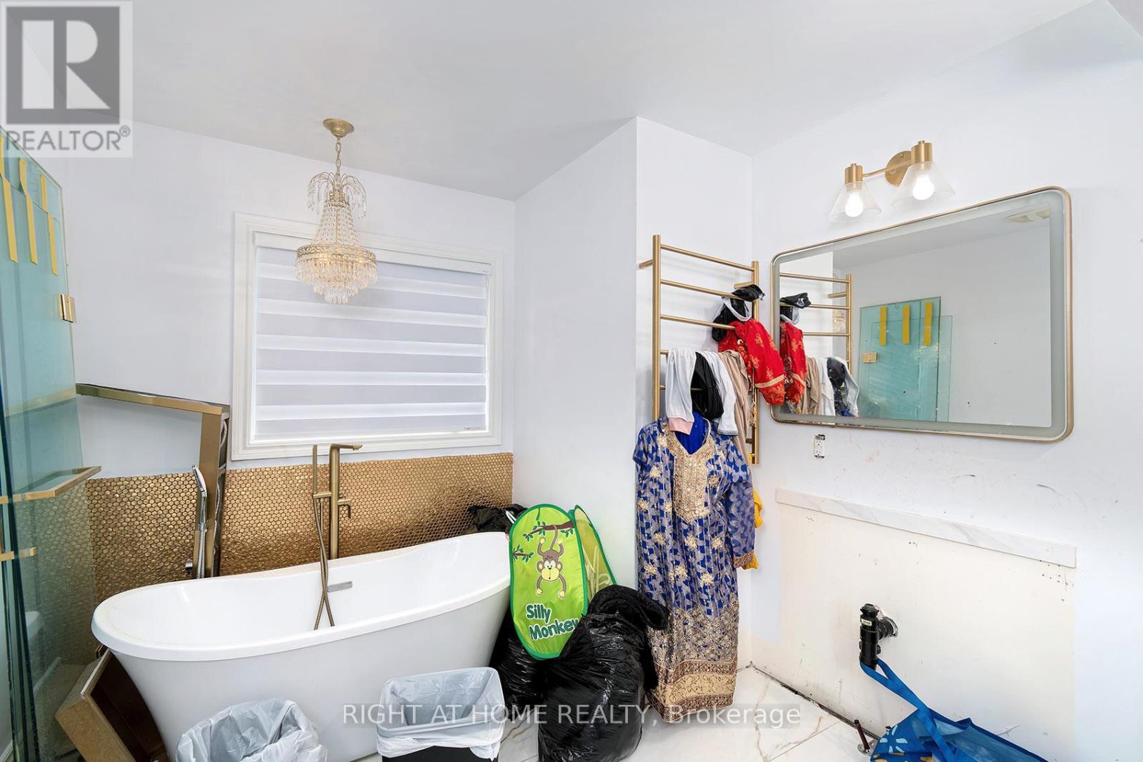 247 ROWE TERRACE - 21