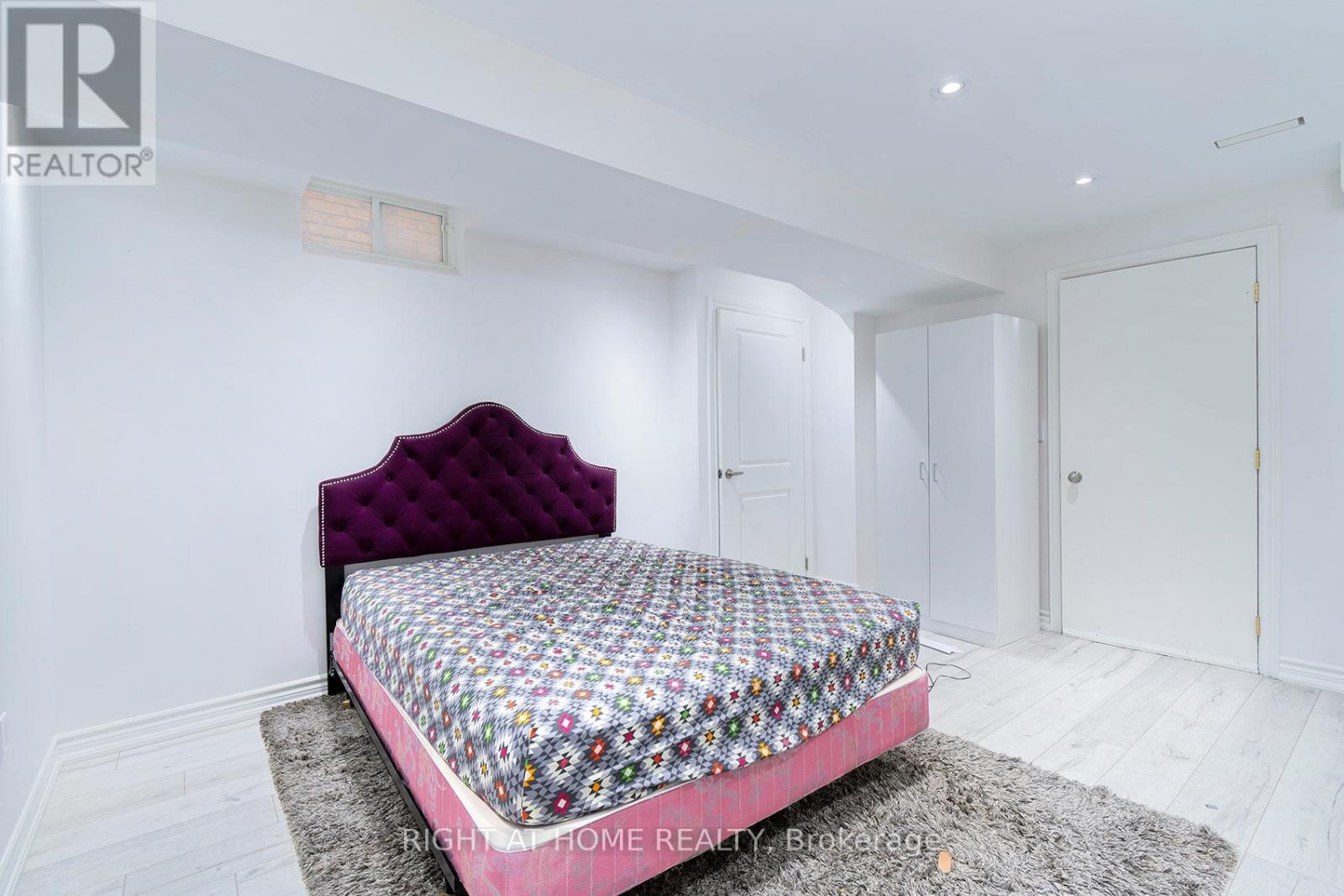 247 ROWE TERRACE - 33