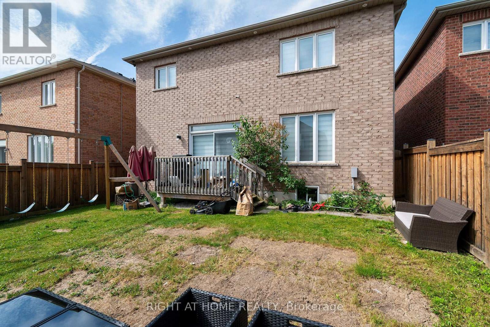 247 ROWE TERRACE - 36
