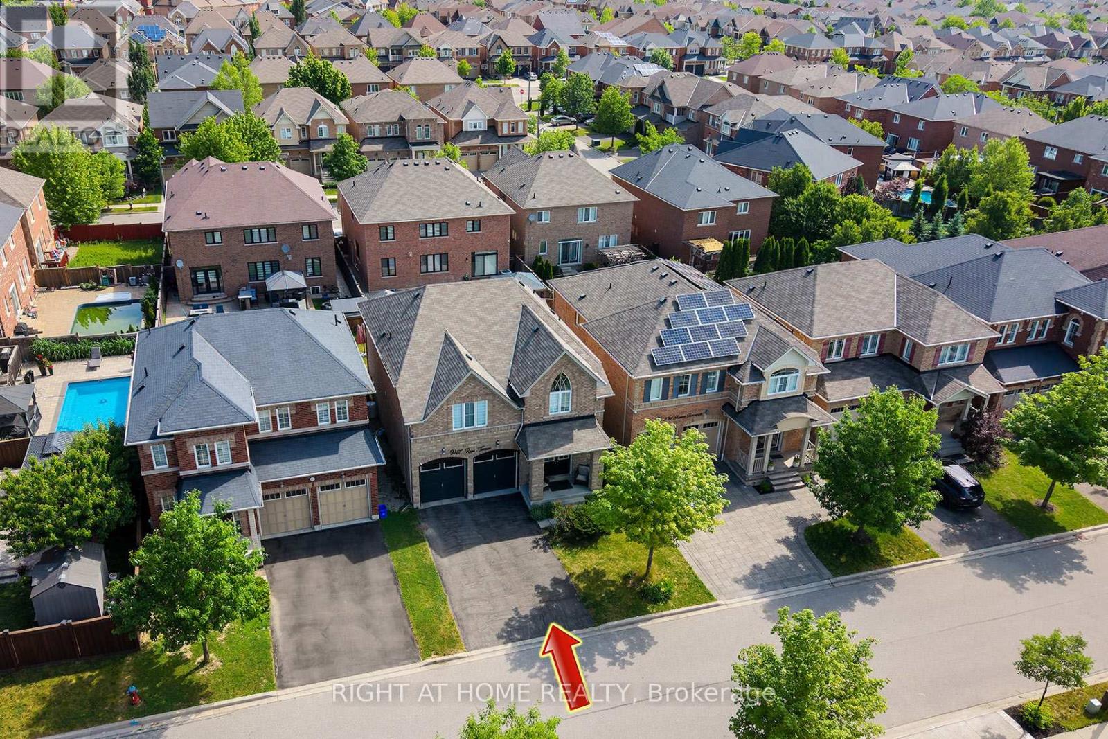 247 ROWE TERRACE - 4