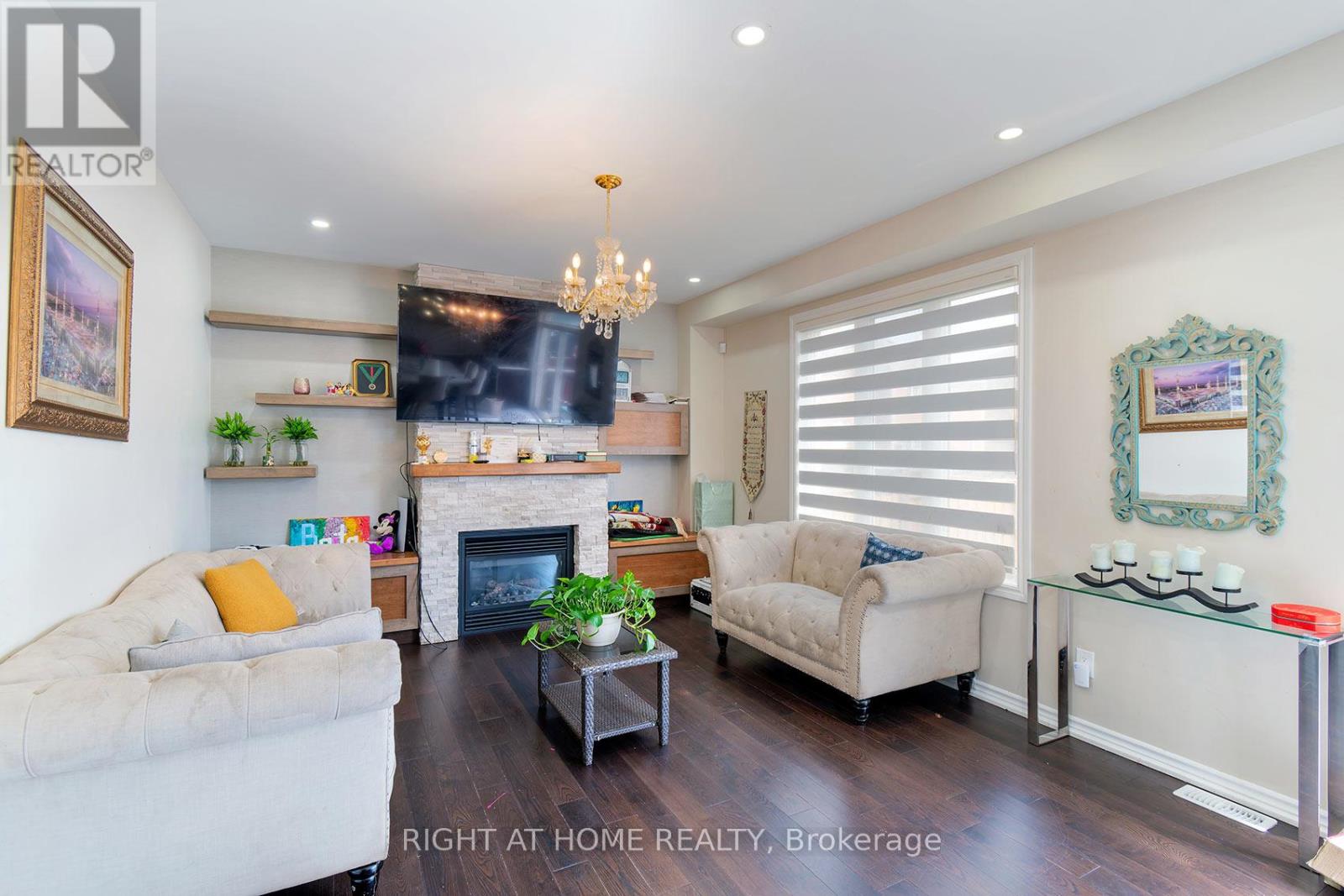247 ROWE TERRACE - 7