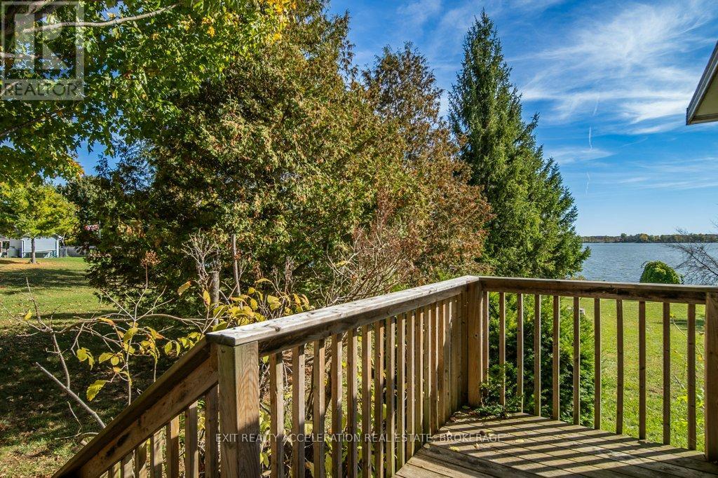 122 BAYVIEW DRIVE - 29