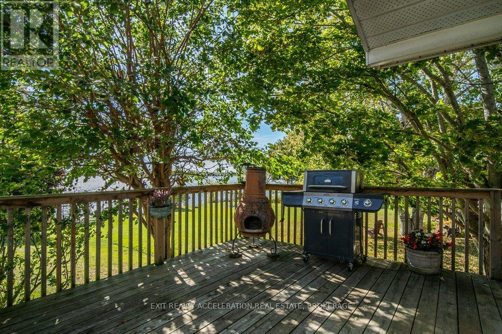 122 BAYVIEW DRIVE - 31