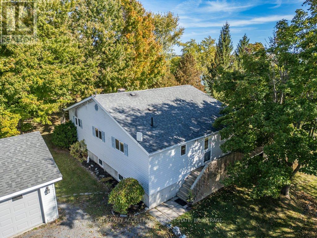 122 BAYVIEW DRIVE - 40