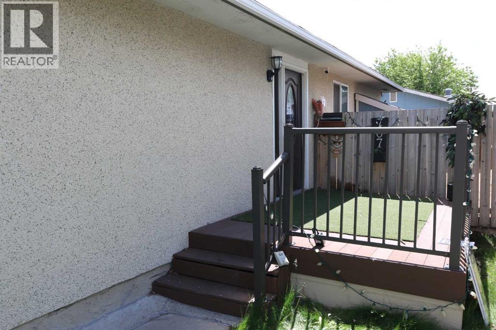 707 Malvern Drive NE - photo 3