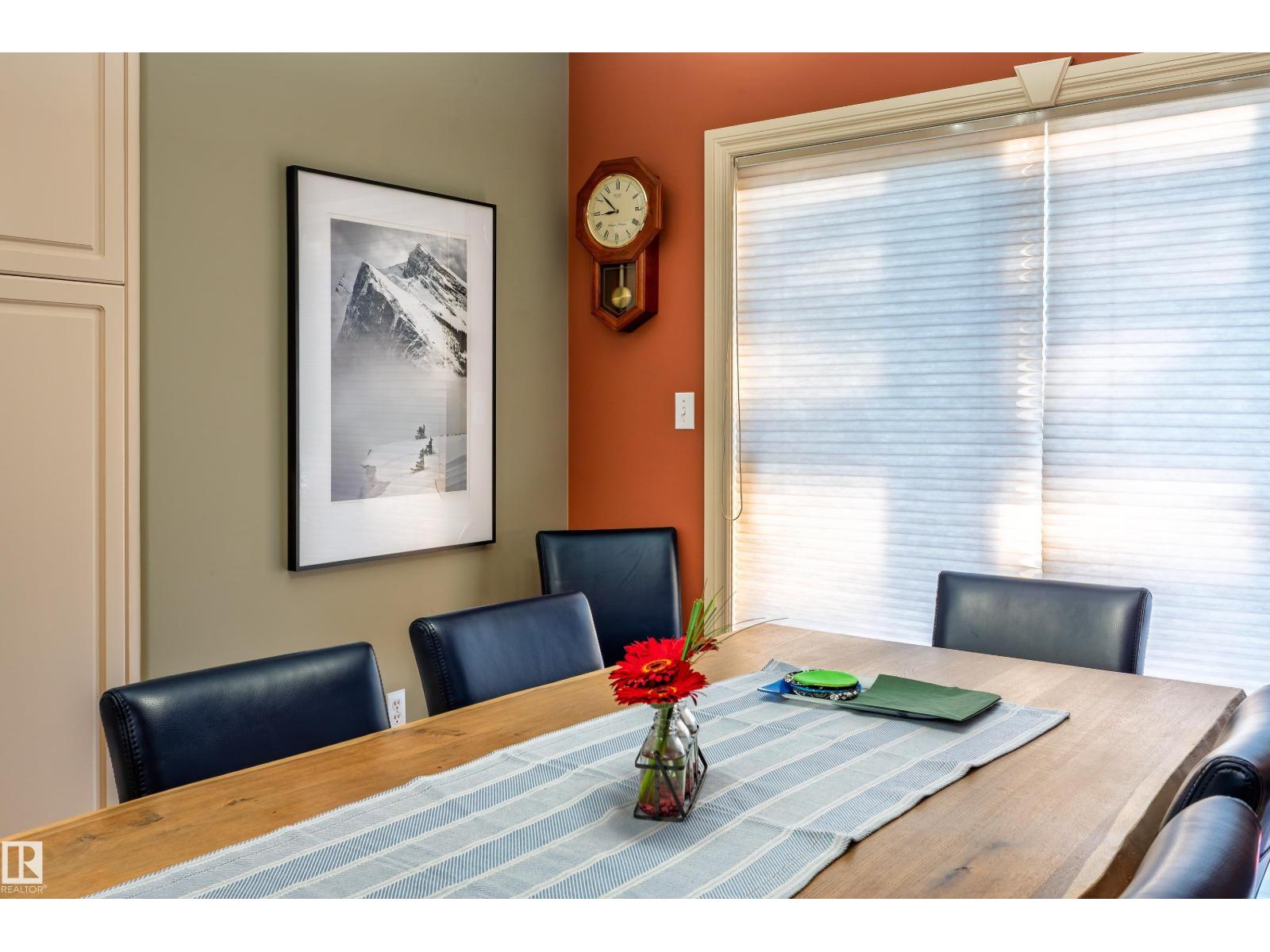 11686 15 AV NW - 15