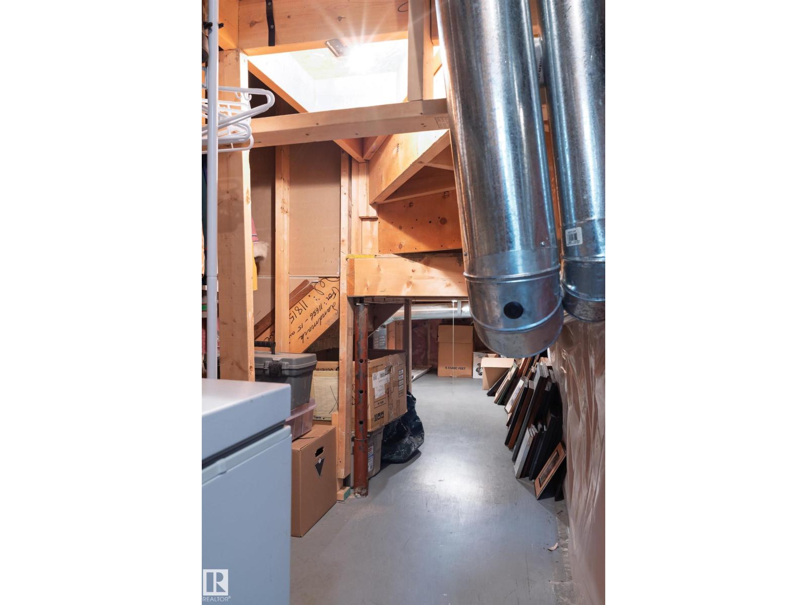 11686 15 AV NW - 40