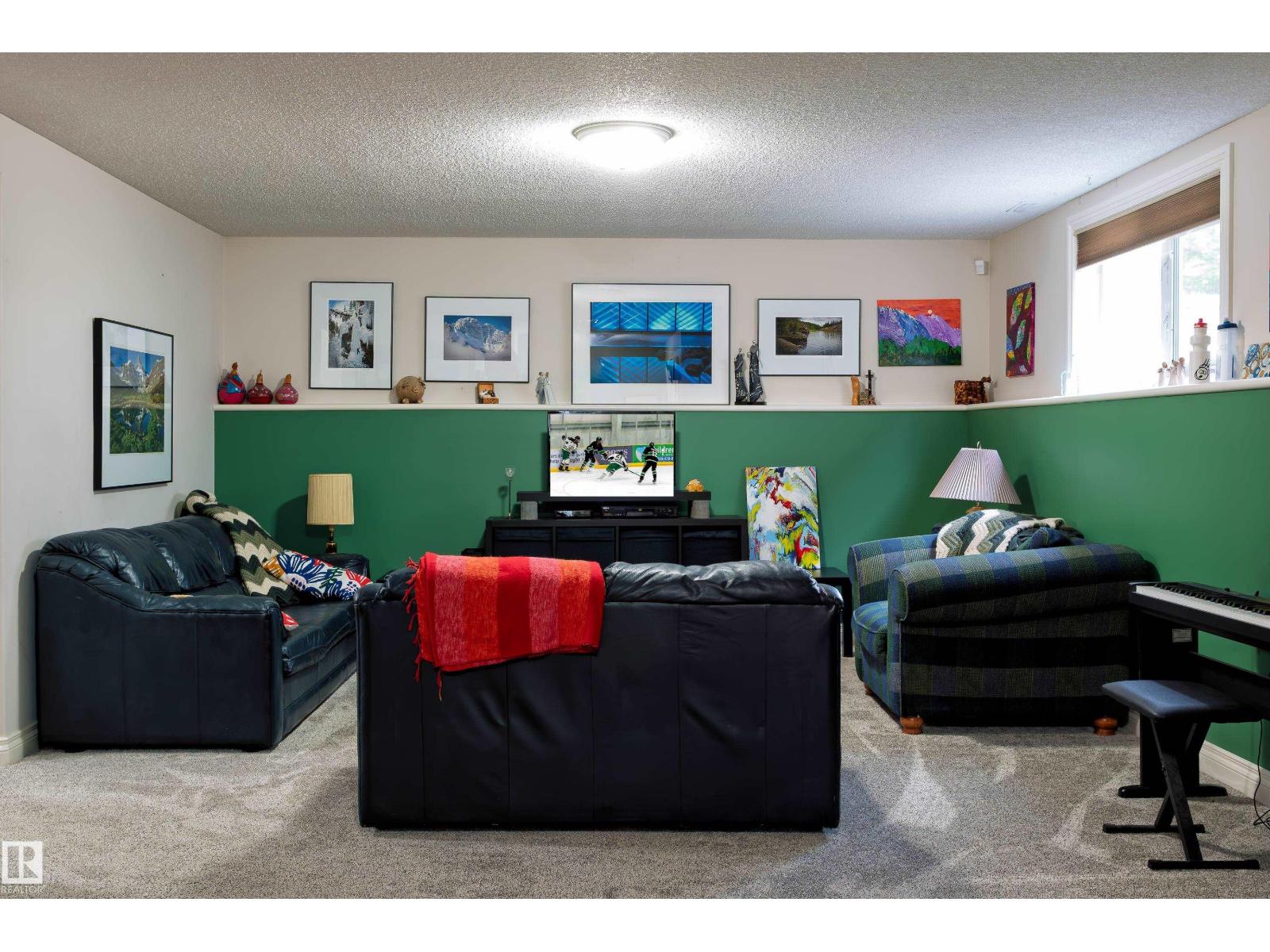 11686 15 AV NW - 32