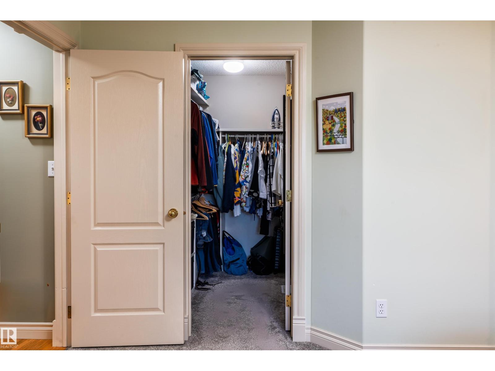 11686 15 AV NW - 24