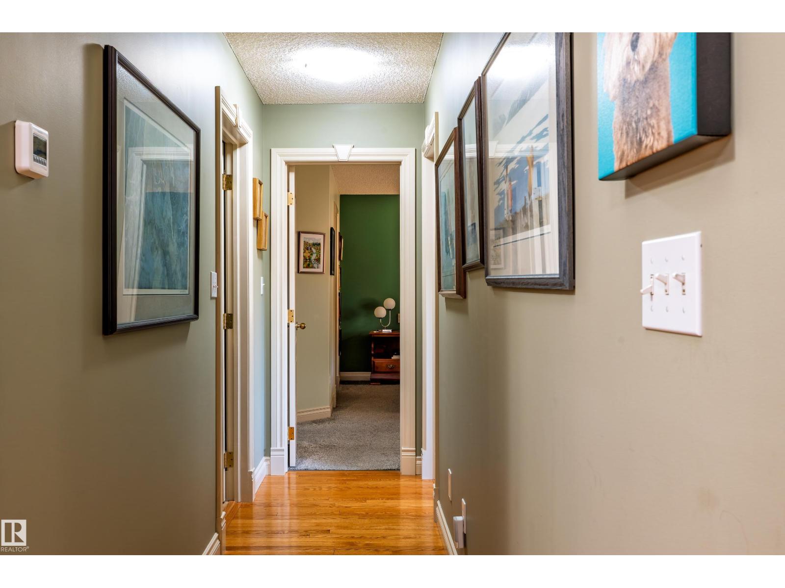 11686 15 AV NW - 17