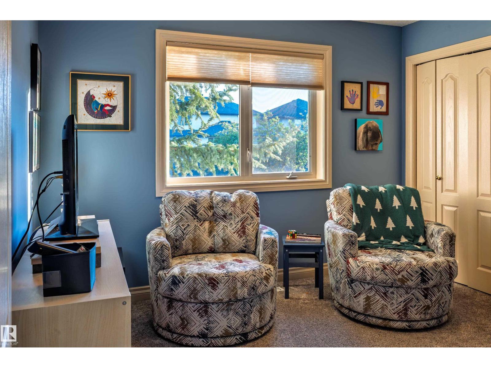 11686 15 AV NW - 18
