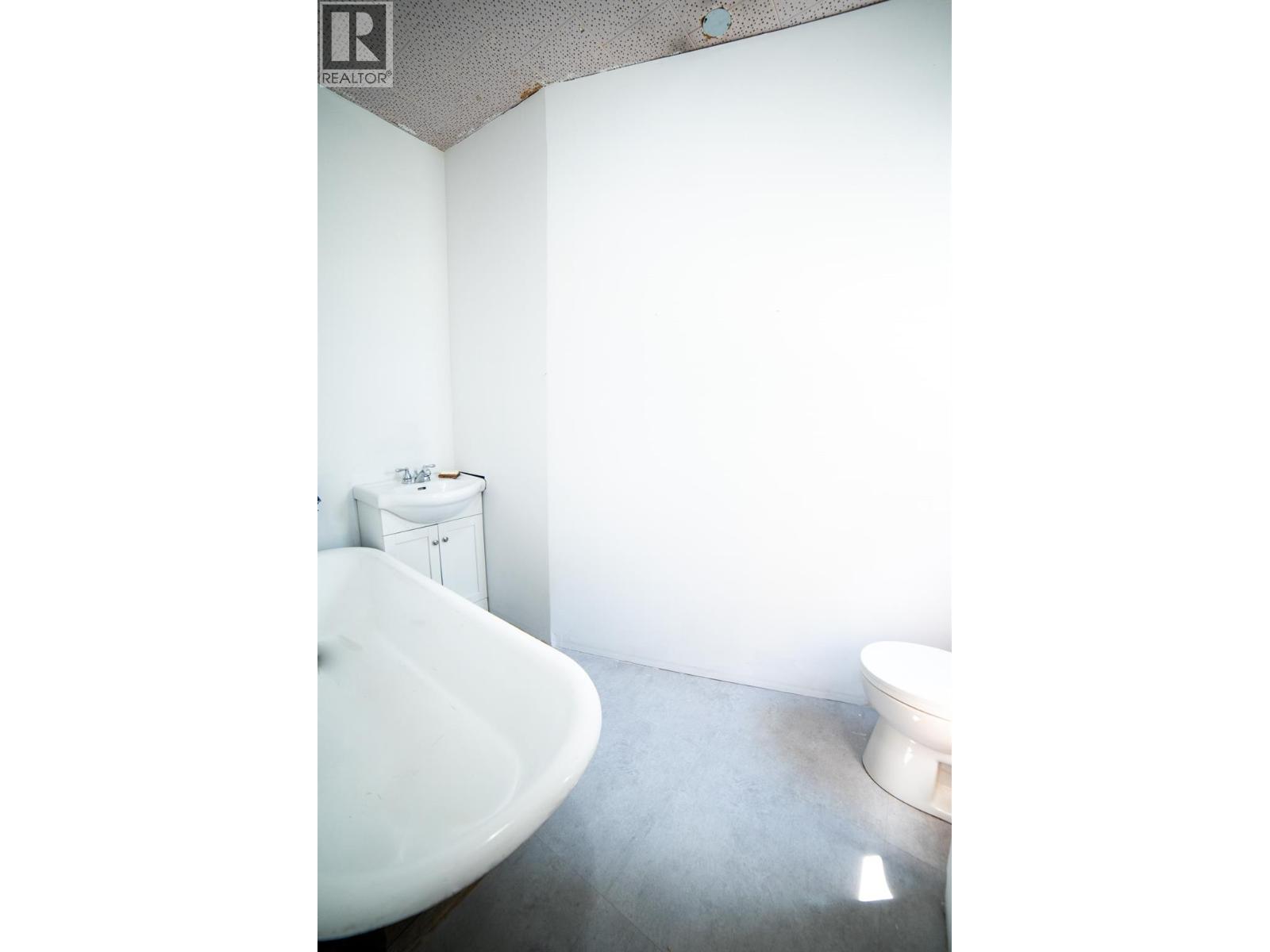 1766 RIONDEL N Road - 39
