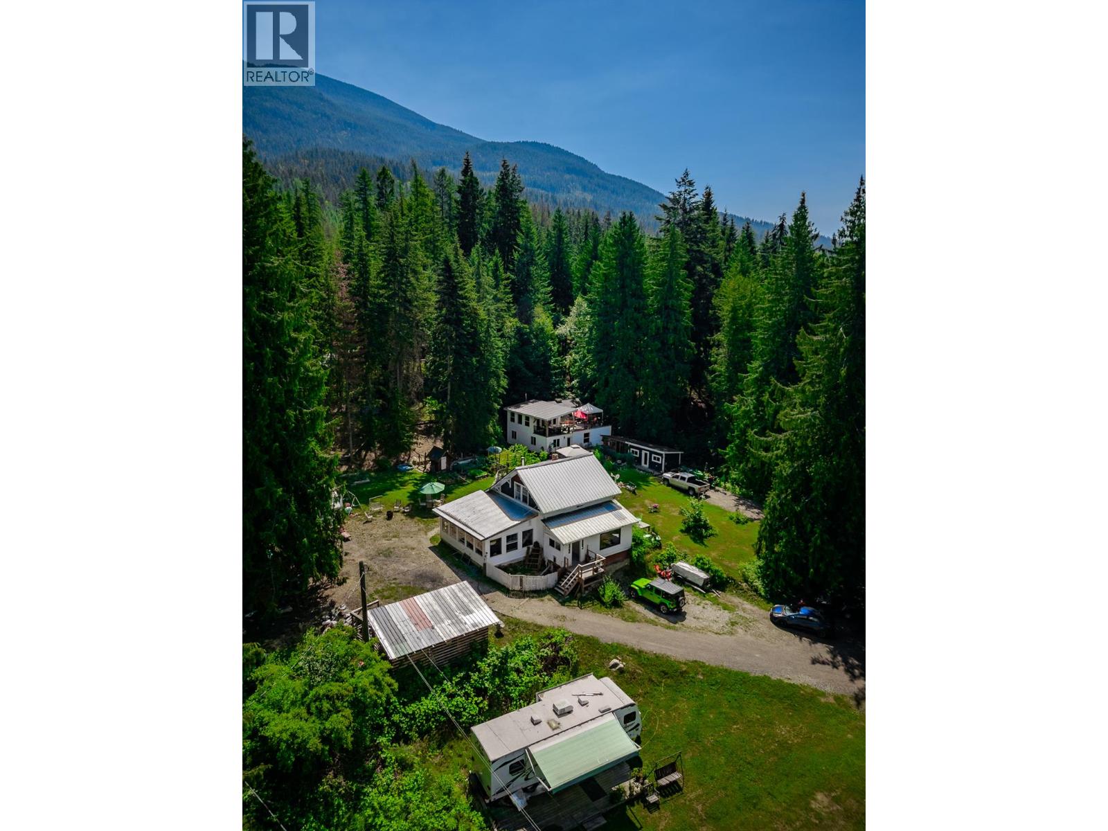1766 RIONDEL  N Road - 31