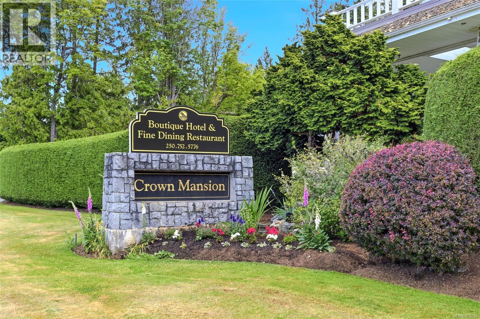 #105 292 Crescent Rd E - 46