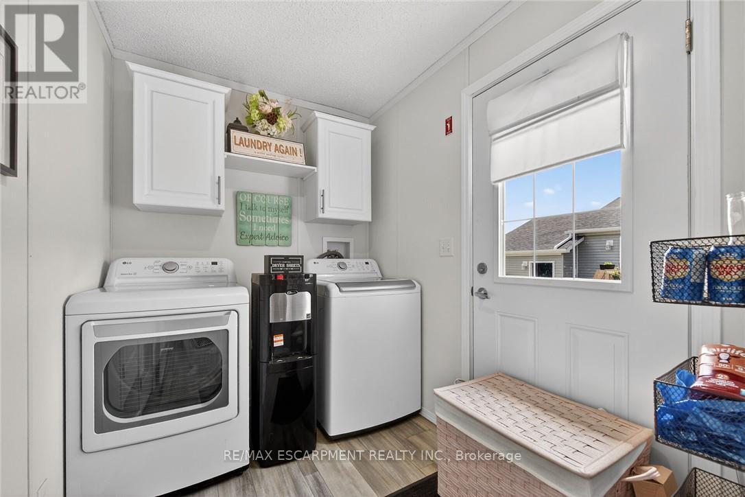 29 HICKORY HOLLOW - 21
