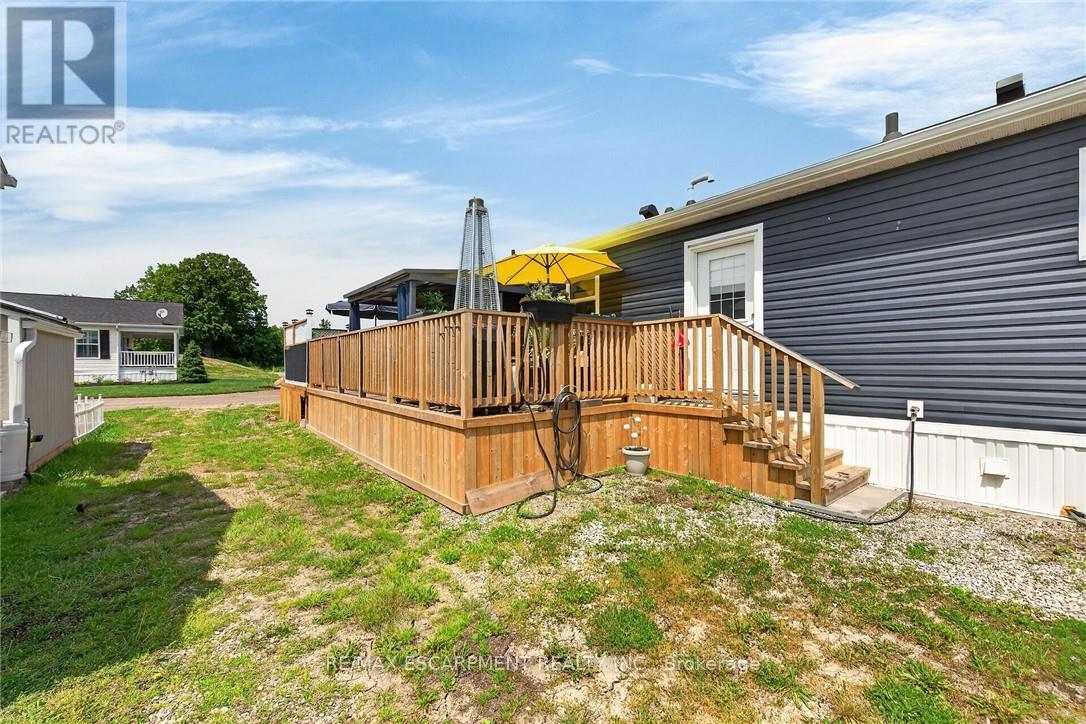 29 HICKORY HOLLOW - 28