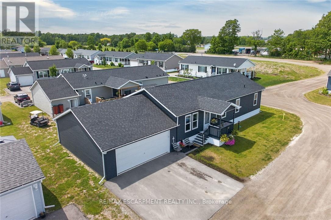 29 HICKORY HOLLOW - 33