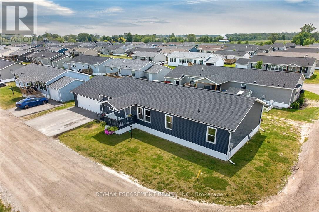 29 HICKORY HOLLOW - 34