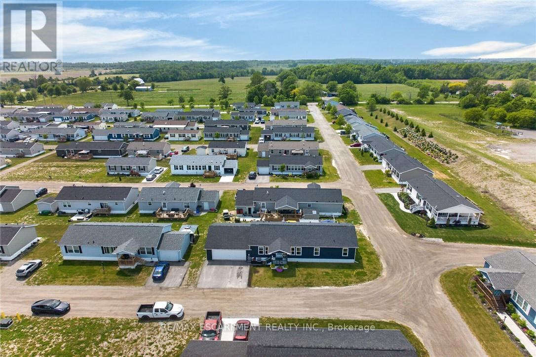 29 HICKORY HOLLOW - 38