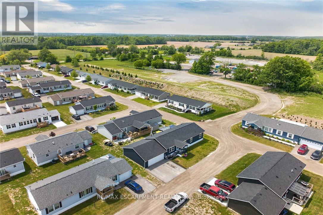 29 HICKORY HOLLOW - 40