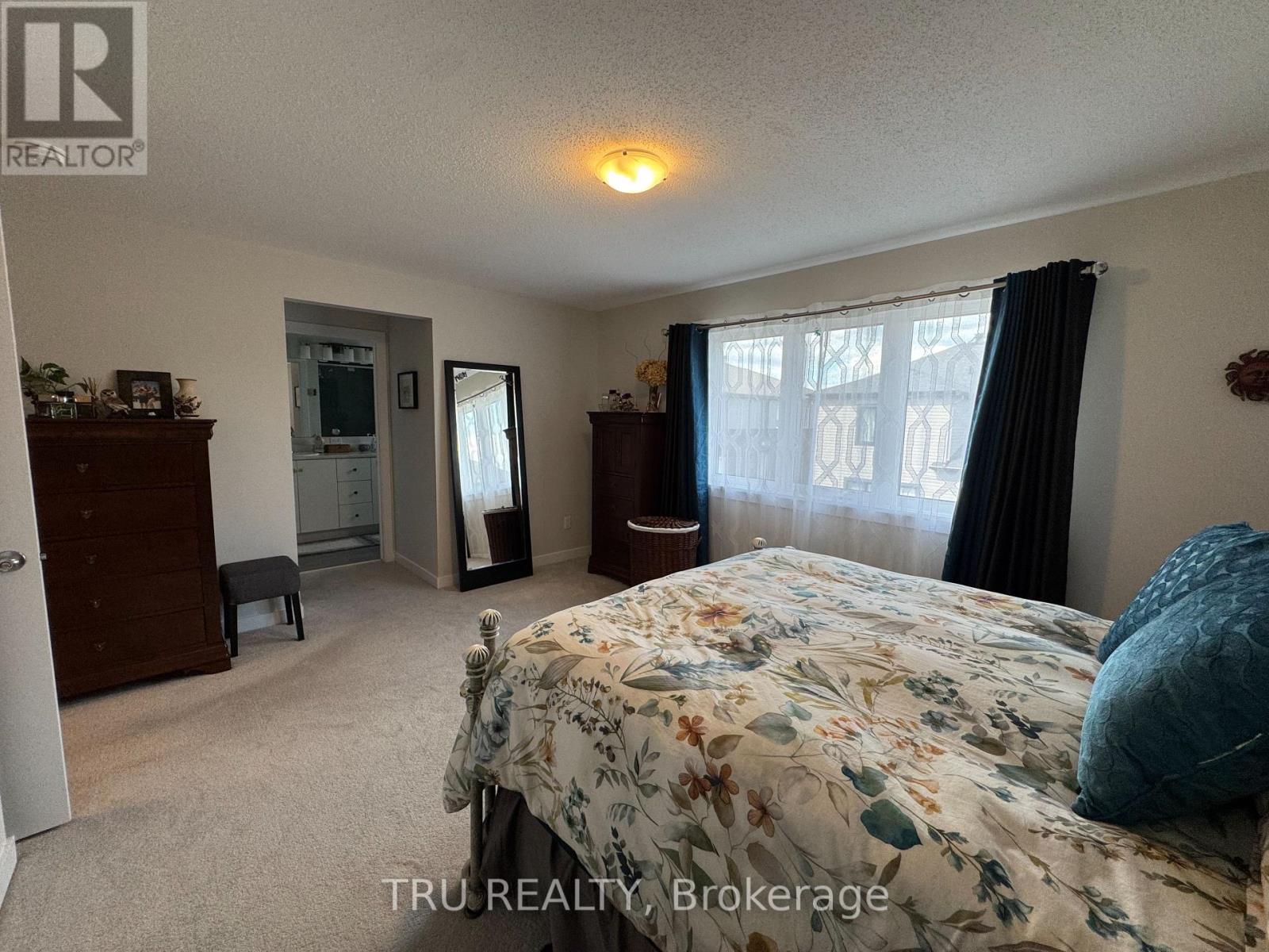 4 Bed, 4 Bath House for Rent in Ottawa – 802 SENDERO WAY, Ottawa – MLS# X13440216 - Image 11