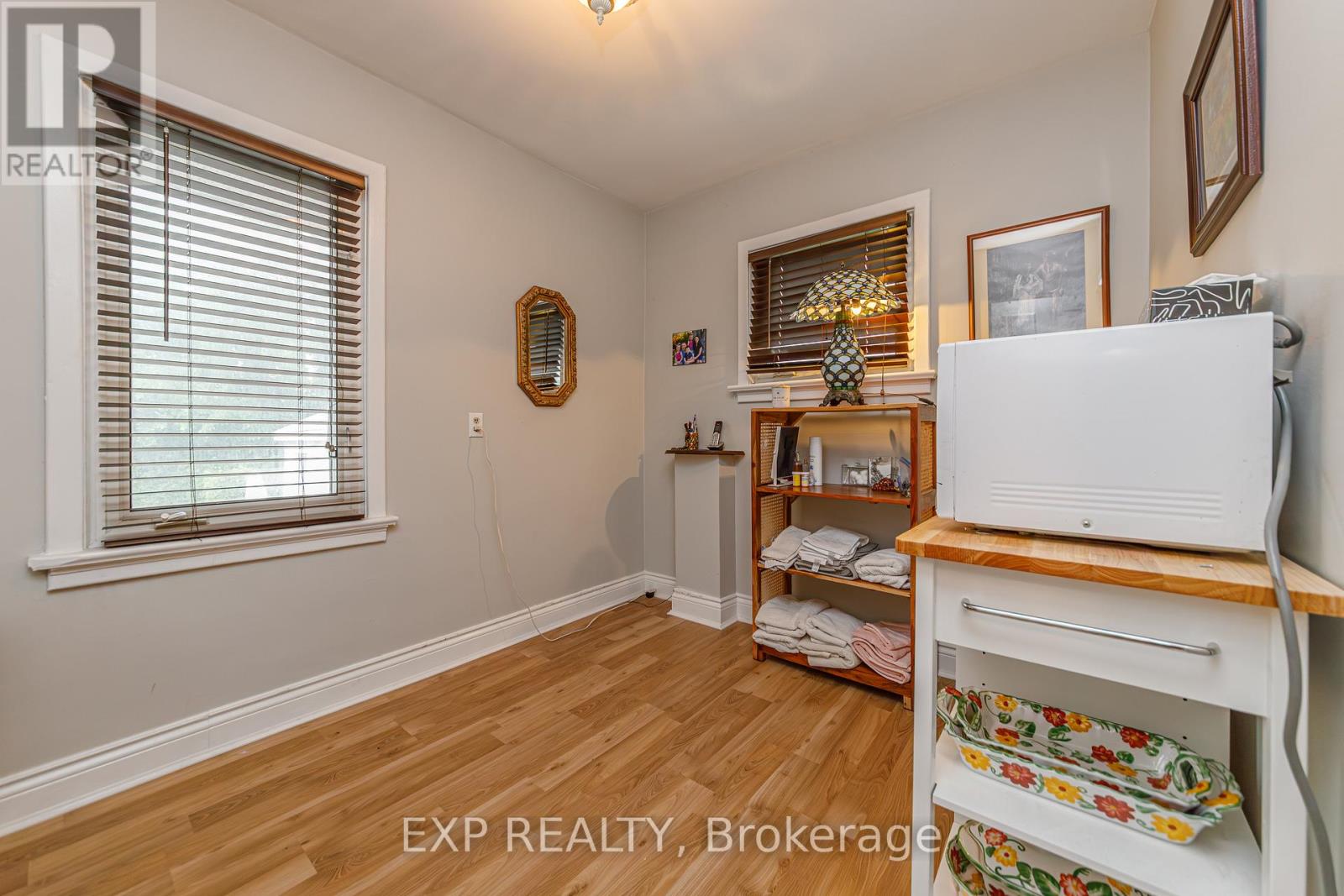 2 Bed, 1 Bath House for Sale in Ottawa – 1357 THAMES STREET, Ottawa – MLS# X13440234 - Image 12