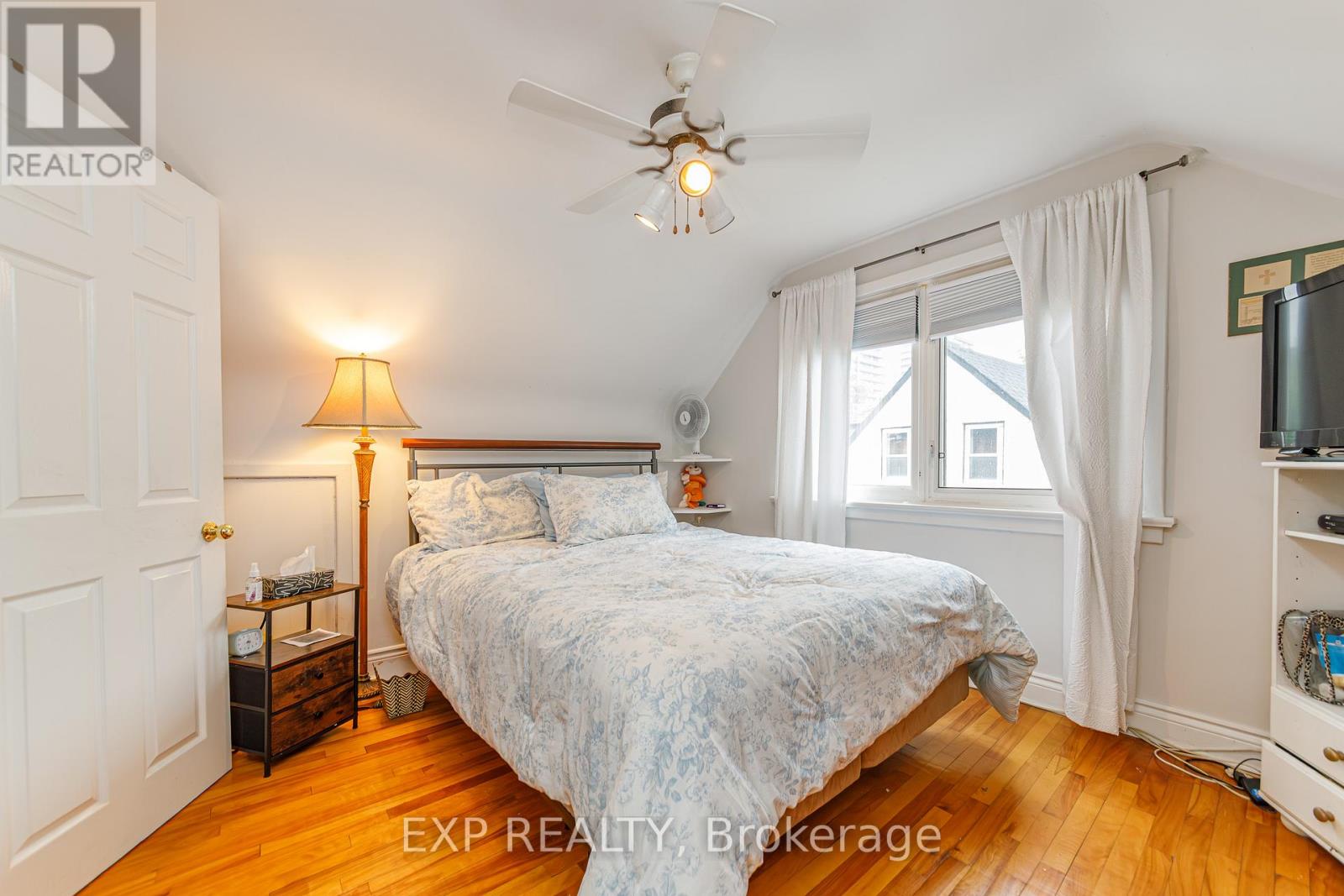 2 Bed, 1 Bath House for Sale in Ottawa – 1357 THAMES STREET, Ottawa – MLS# X13440234 - Image 18