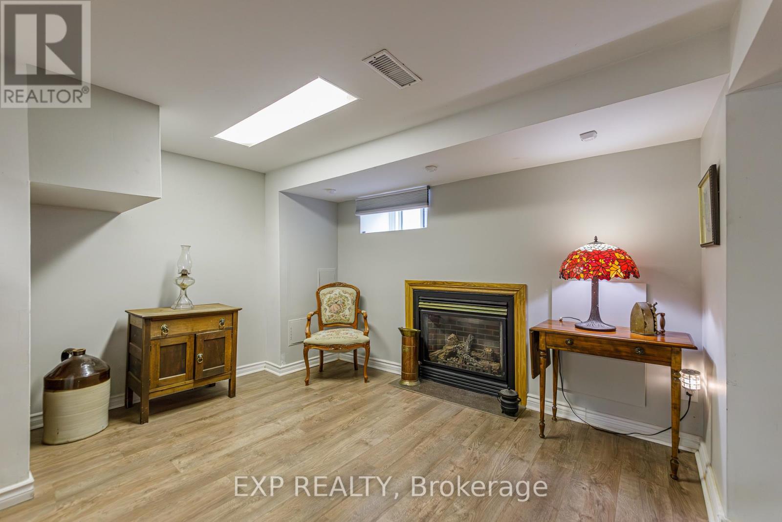 2 Bed, 1 Bath House for Sale in Ottawa – 1357 THAMES STREET, Ottawa – MLS# X13440234 - Image 27