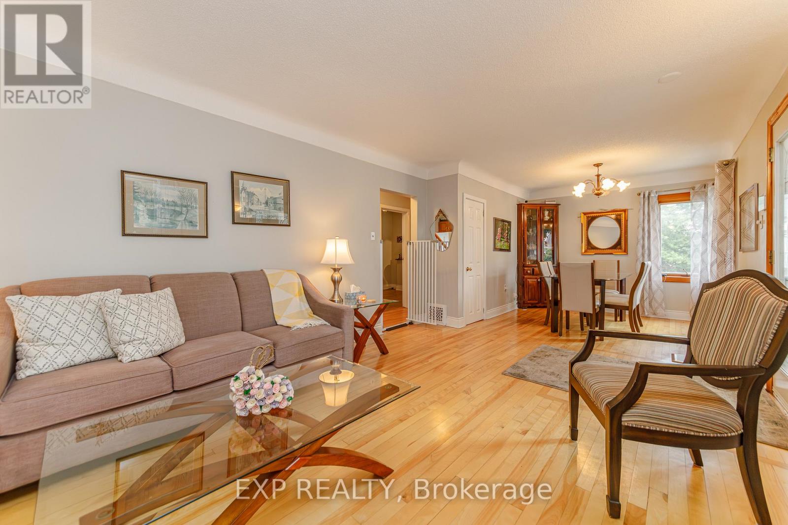 2 Bed, 1 Bath House for Sale in Ottawa – 1357 THAMES STREET, Ottawa – MLS# X13440234 - Image 7