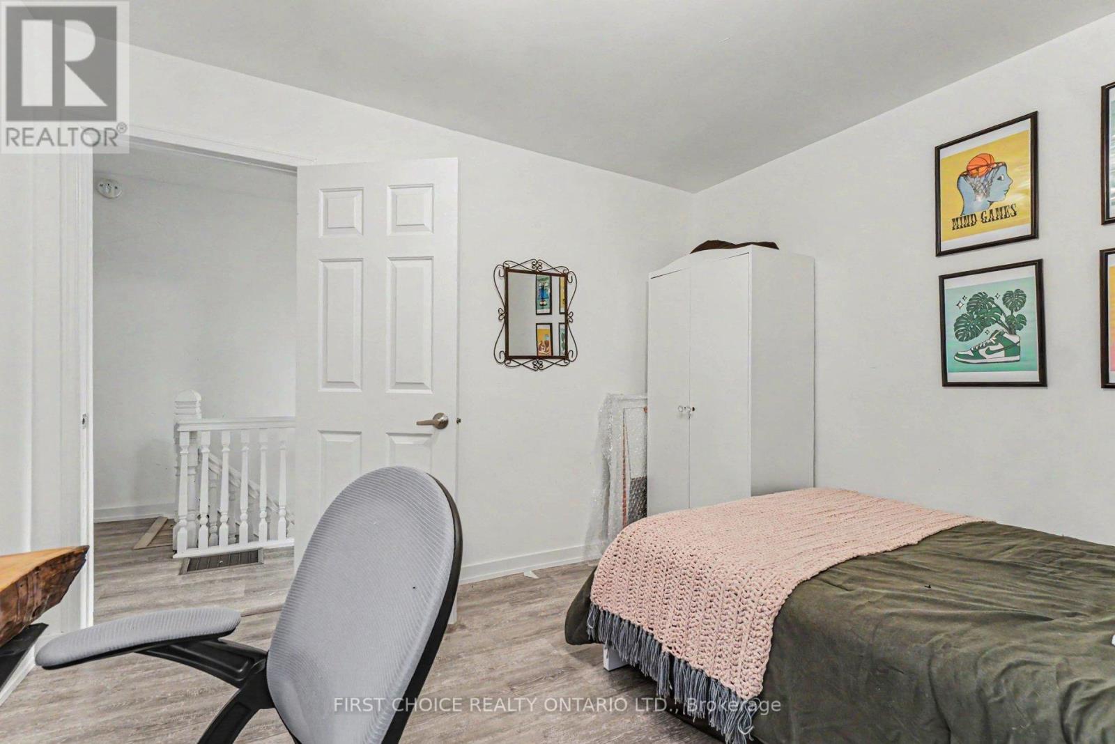 3 Bed, 1 Bath House for Sale in Ottawa – 267 BOOTH STREET, Ottawa – MLS# X13440254 - Image 24