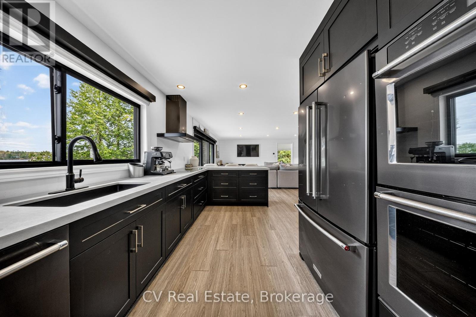 #1 1018 GEORGINA WAY - 19