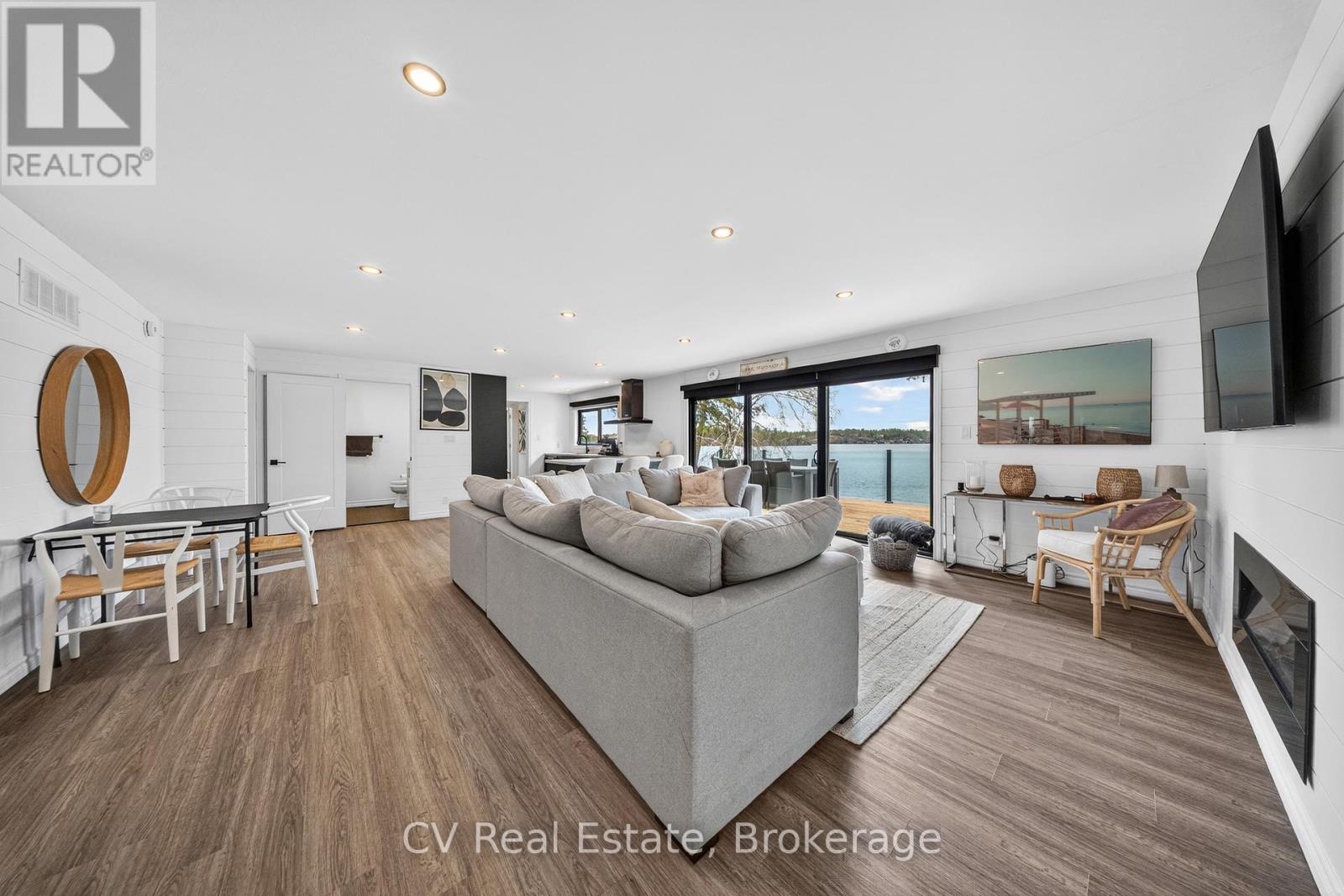 #1 1018 GEORGINA WAY - 13