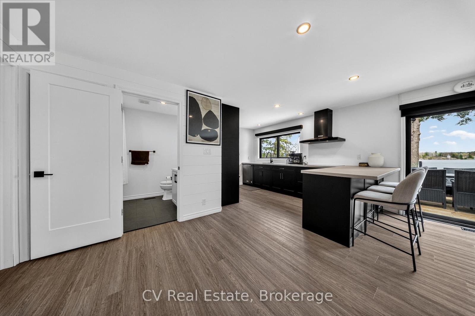 #1 1018 GEORGINA WAY - 16