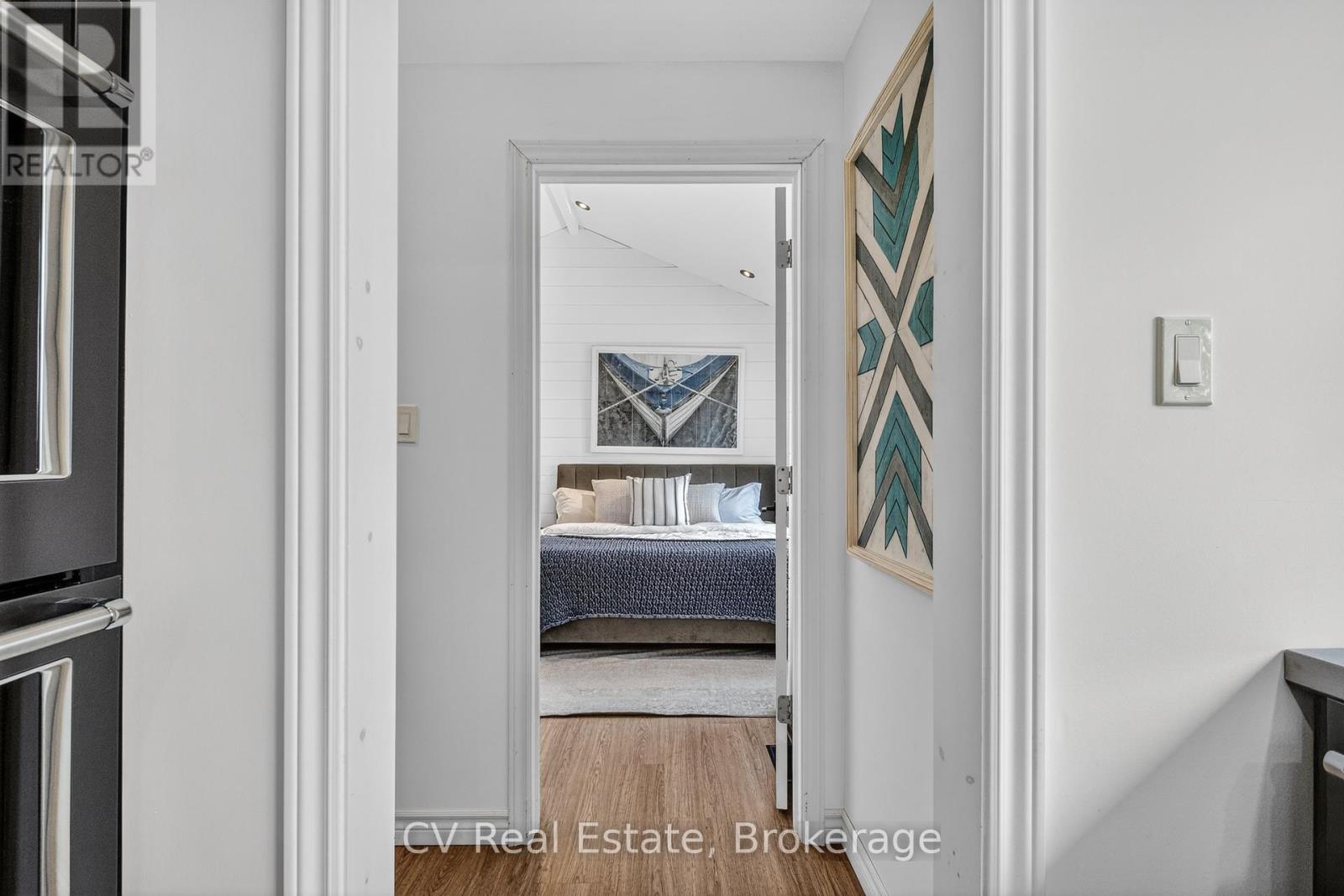 #1 1018 GEORGINA WAY - Image 28