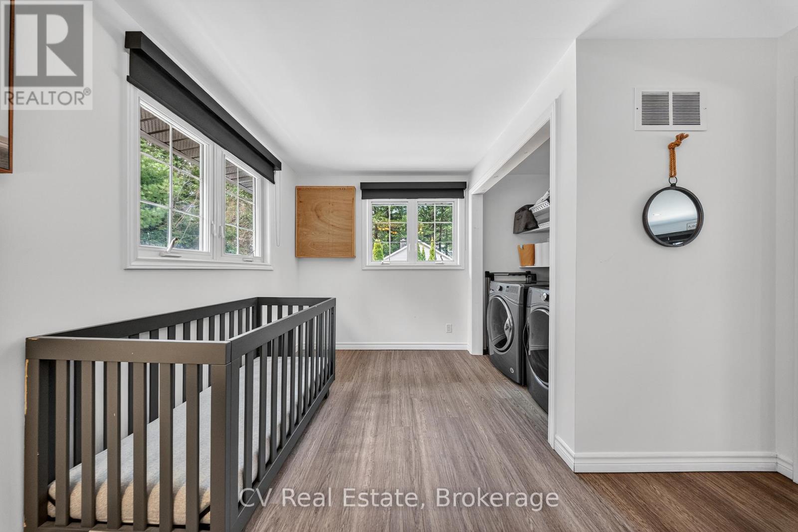 #1 1018 GEORGINA WAY - 30