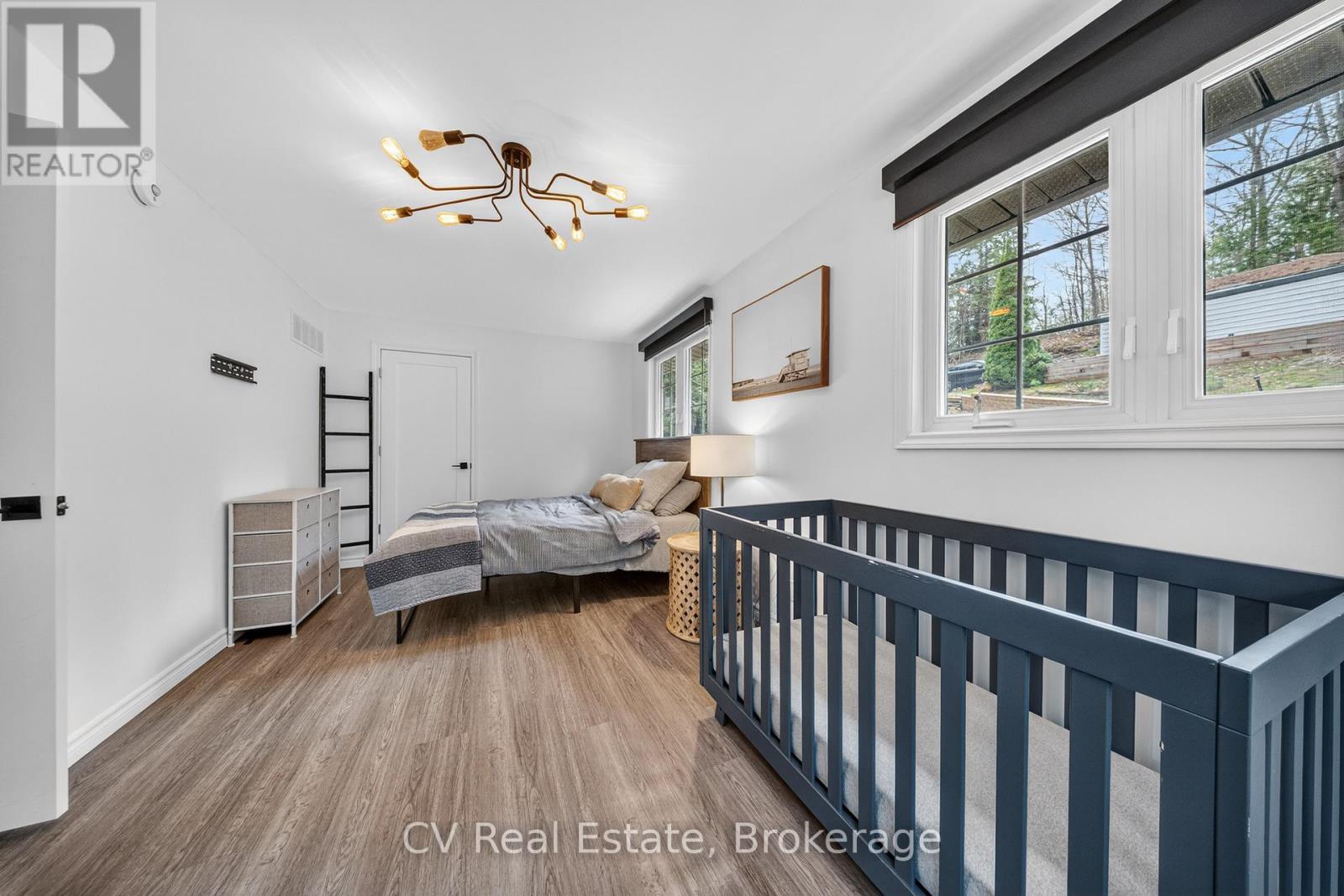 #1 1018 GEORGINA WAY - 29